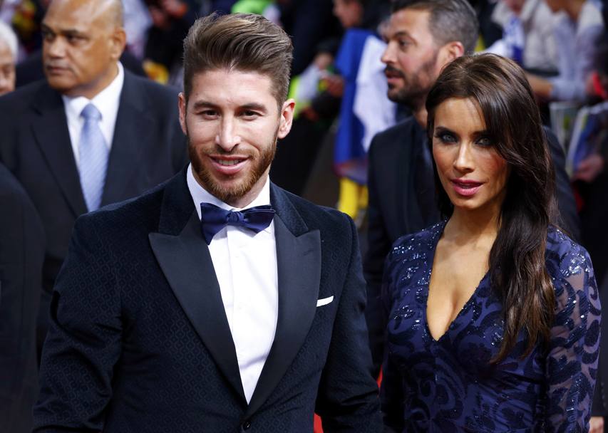 Stesso riconoscimento per il difensore del Real Madrid, Sergio Ramos; qui con la fidanzata, Pilar Rubio. (Reuters)